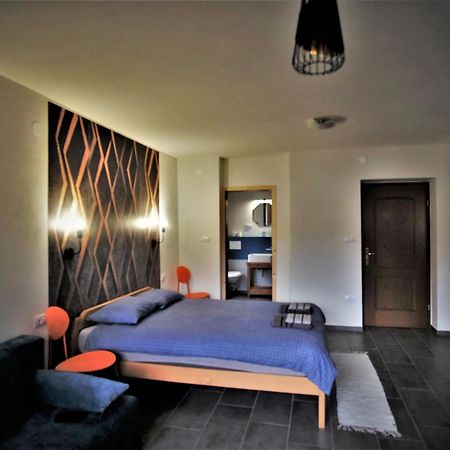 Old Square House - Hisa Na Starem Trgu Apartment Tolmin Exterior photo